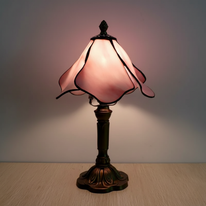 BLUSHEN | CLASSIC TIFFANY GLOW LAMP WITH FLOWERS