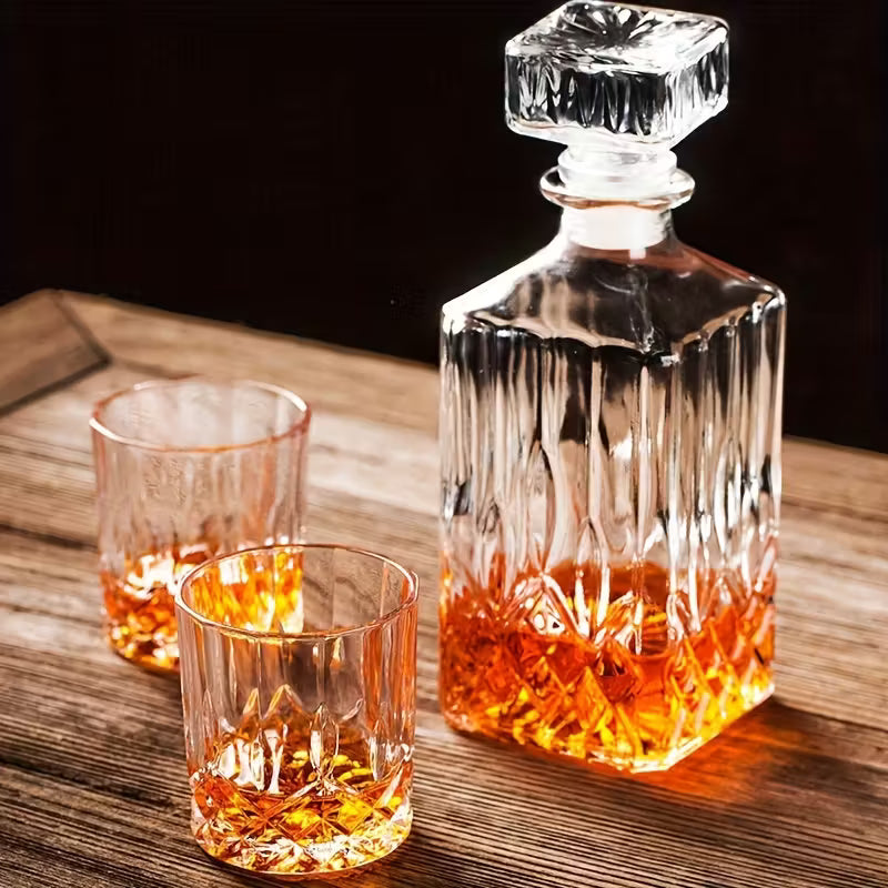 Whisky Bottle and Glasses Set (Premium) – faceted bottle and glasses set